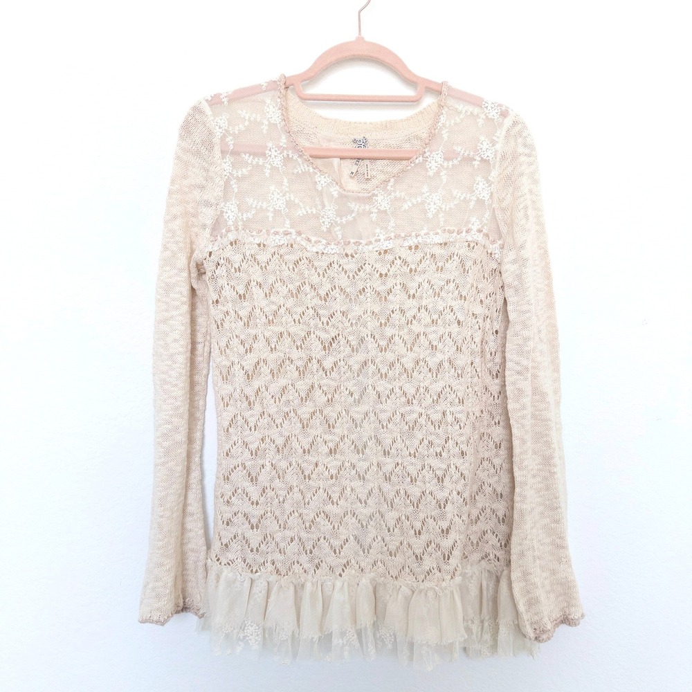 Y2K BKE Womens Sweater Size M Beige Crochet Knit Lace Long Sleeve Boho Cottage‎